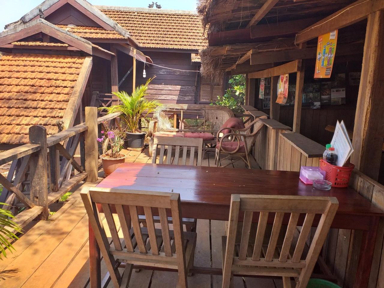 Nature House Eco-Lodge&jungle trek Banlung Exterior foto