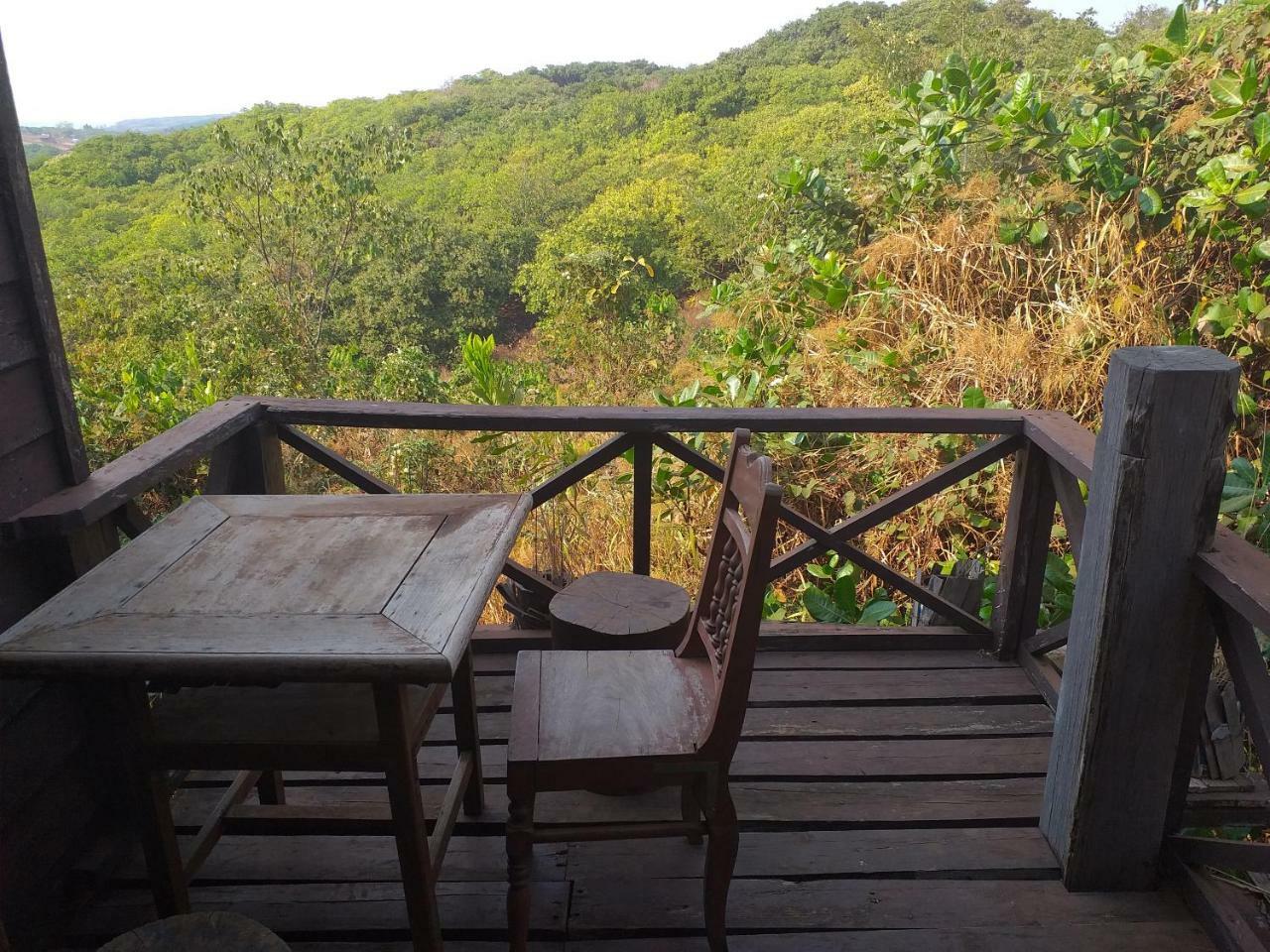 Nature House Eco-Lodge&jungle trek Banlung Exterior foto