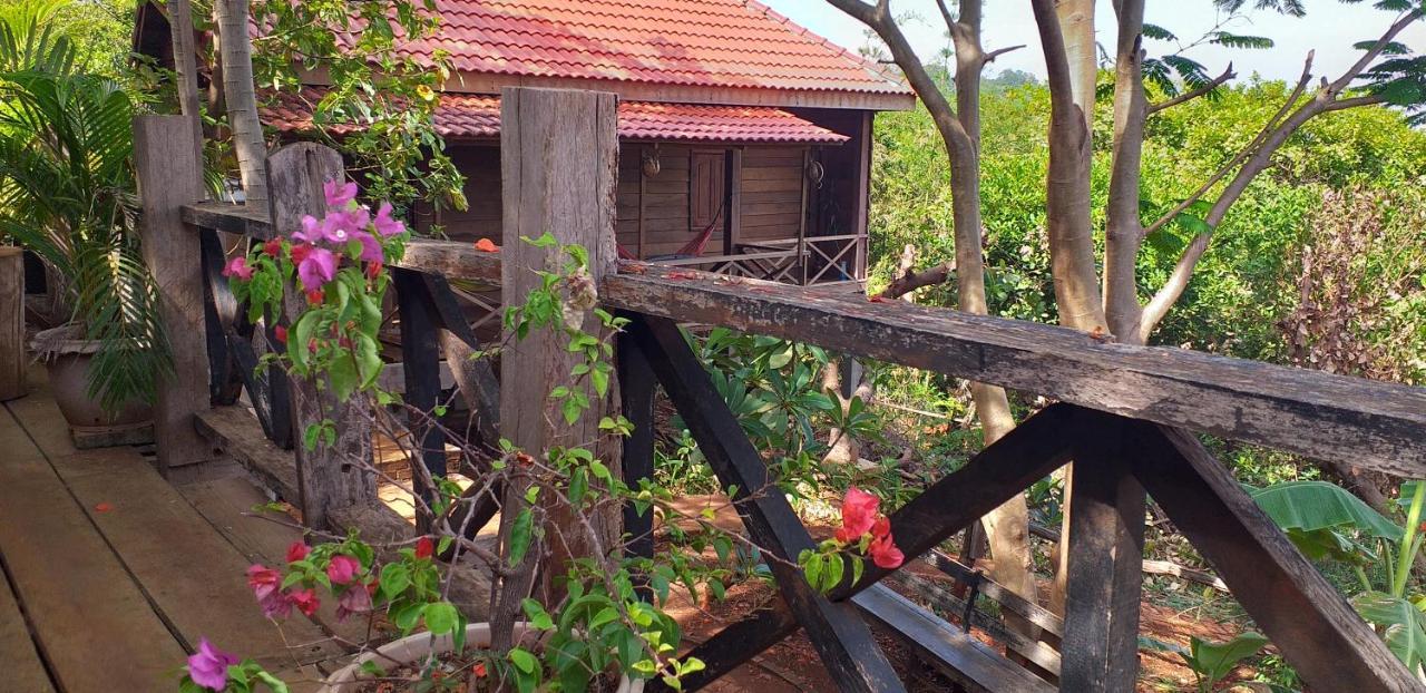 Nature House Eco-Lodge&jungle trek Banlung Exterior foto